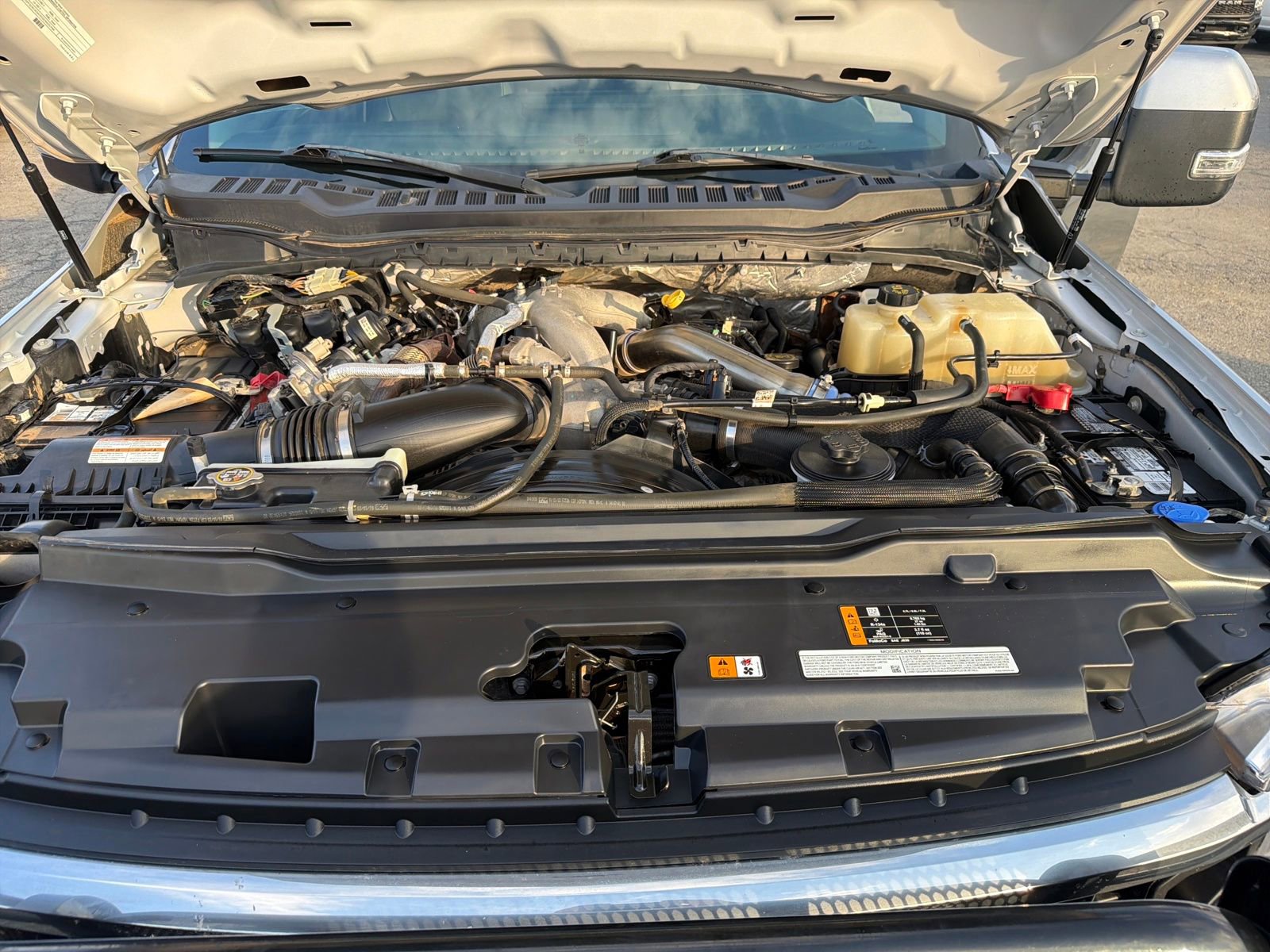 Used 2023 Ford F350 Lariat w/ FX4 Off-Road Package image 25