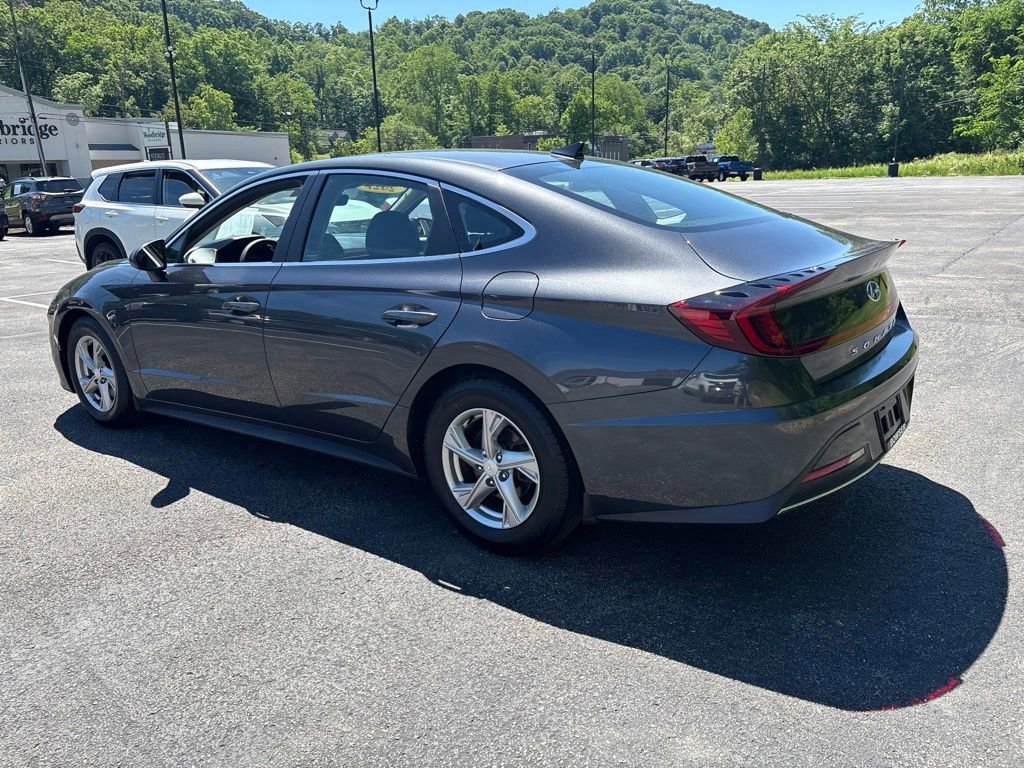 Used 2021 Hyundai Sonata SE w/ Cargo Package FWD video 3