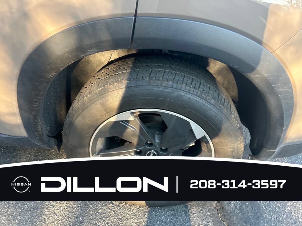 Certified 2025 Nissan Rogue SV AWD/4WD image 28