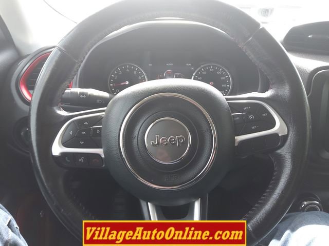 Used 2016 Jeep Renegade Trailhawk AWD/4WD image 28