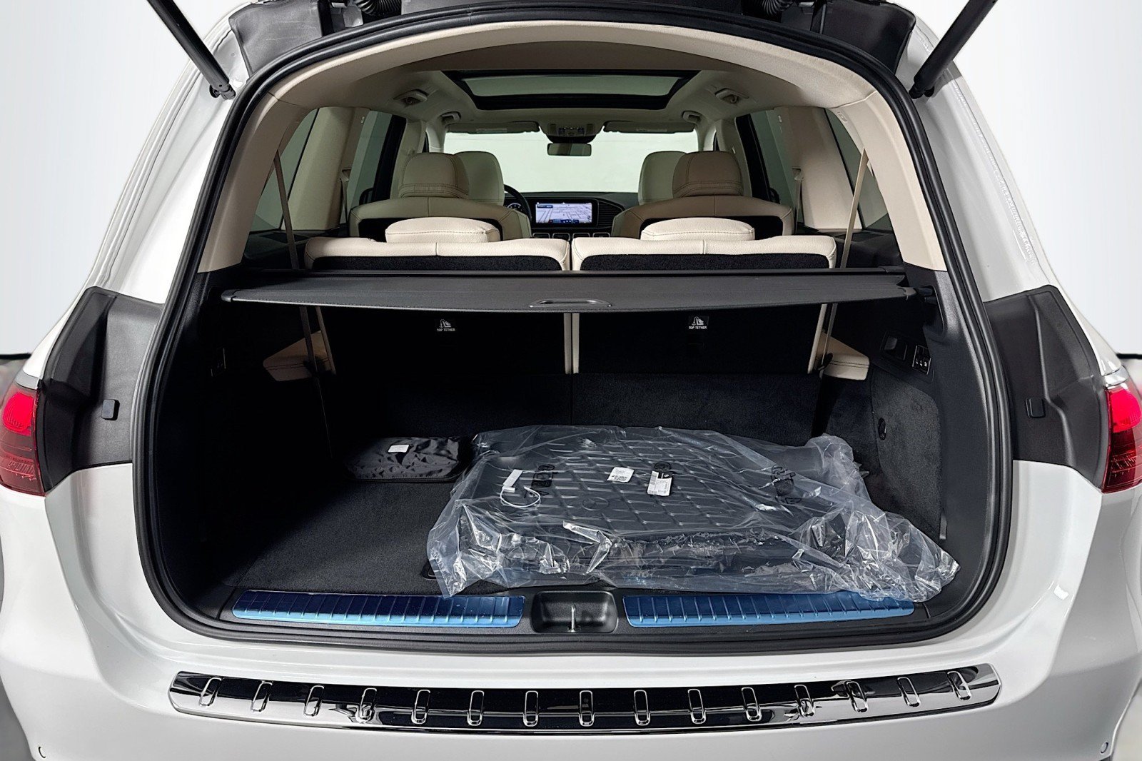New 2026 Mercedes-Benz GLS 450 4MATIC image 23