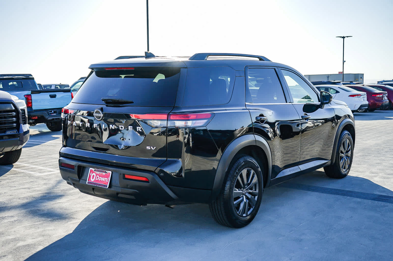 Used 2022 Nissan Pathfinder SV FWD image 8
