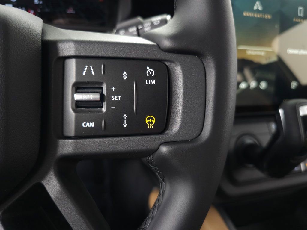 Used 2026 Land Rover Defender 110 S AWD/4WD image 19