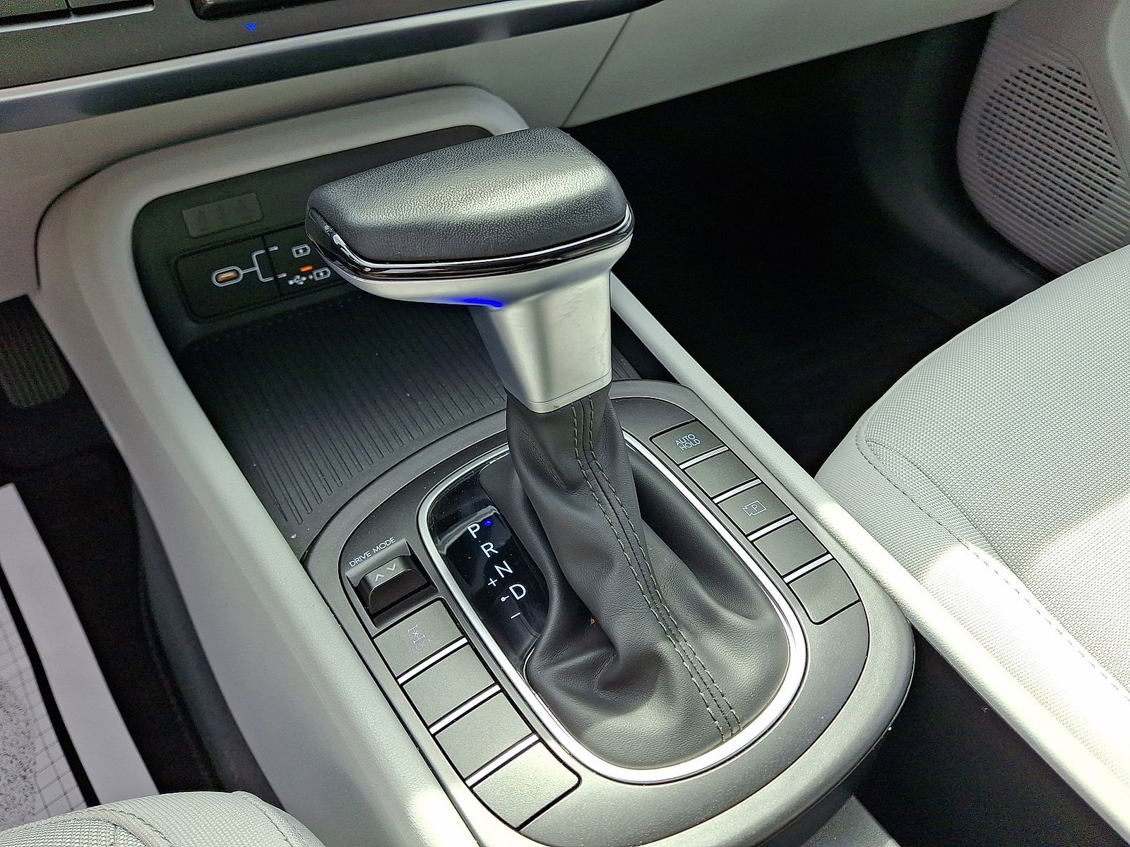 New 2025 Hyundai Kona SEL image 18