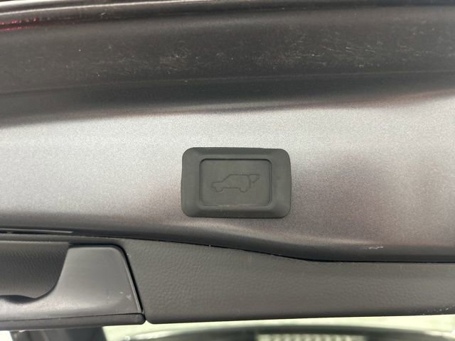 Used 2025 Toyota RAV4 XLE w/ Convenience Package AWD/4WD image 12