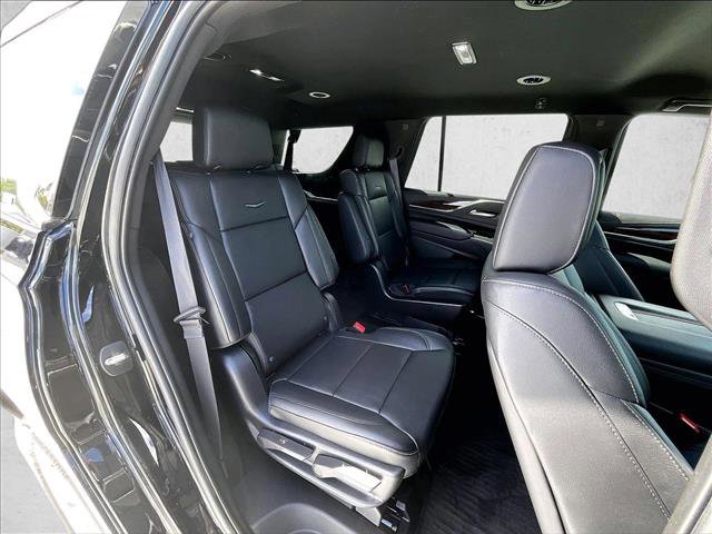 Certified 2023 Cadillac Escalade Luxury RWD image 29