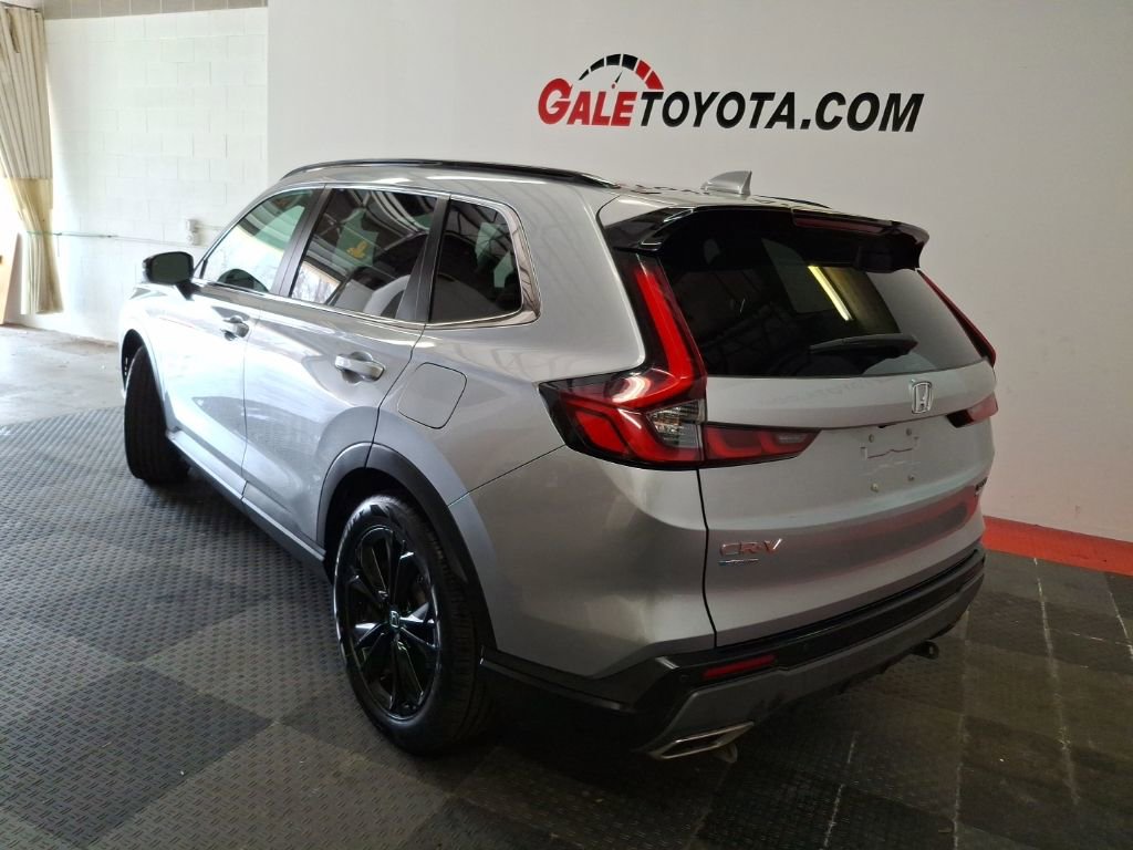 Used 2024 Honda CR-V Sport Touring image 9