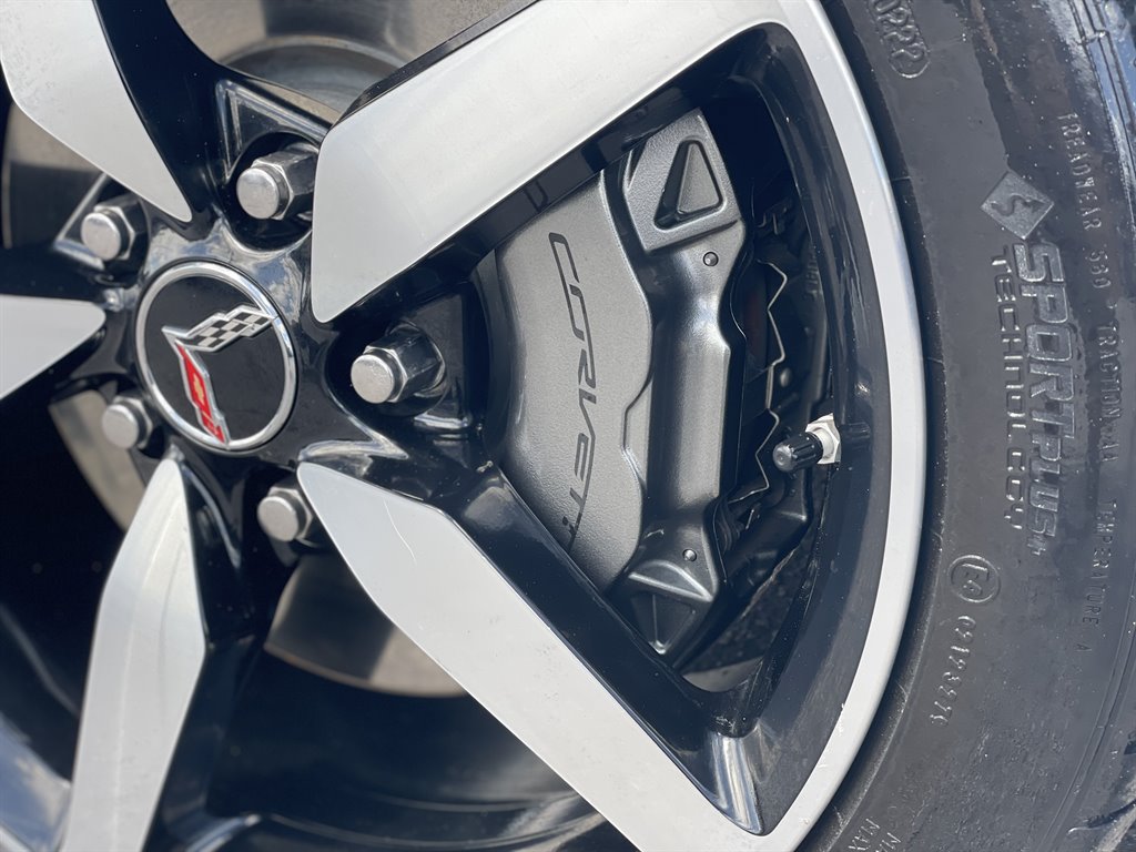 Used 2015 Chevrolet Corvette Stingray Convertible w/ 3LT Preferred Equipment Group RWD image 5