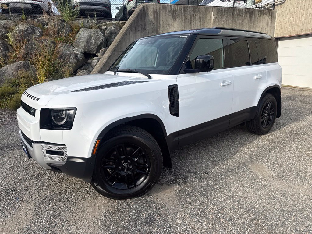 Used 2022 Land Rover Defender 110 AWD/4WD image 2