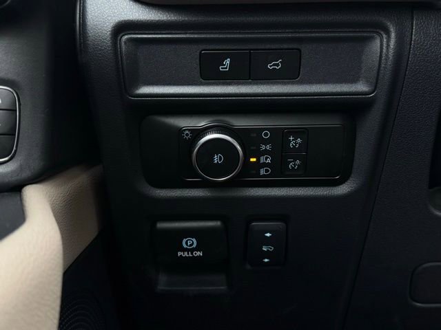 Used 2024 Ford Expedition Max Limited image 35