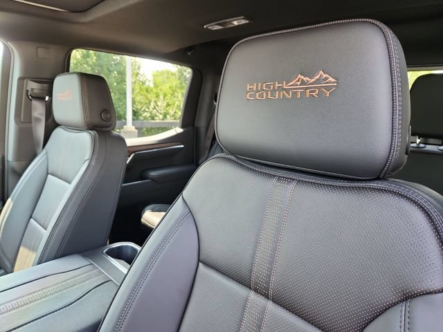 New 2026 Chevrolet Silverado 1500 High Country w/ High Country Premium Package AWD/4WD image 14