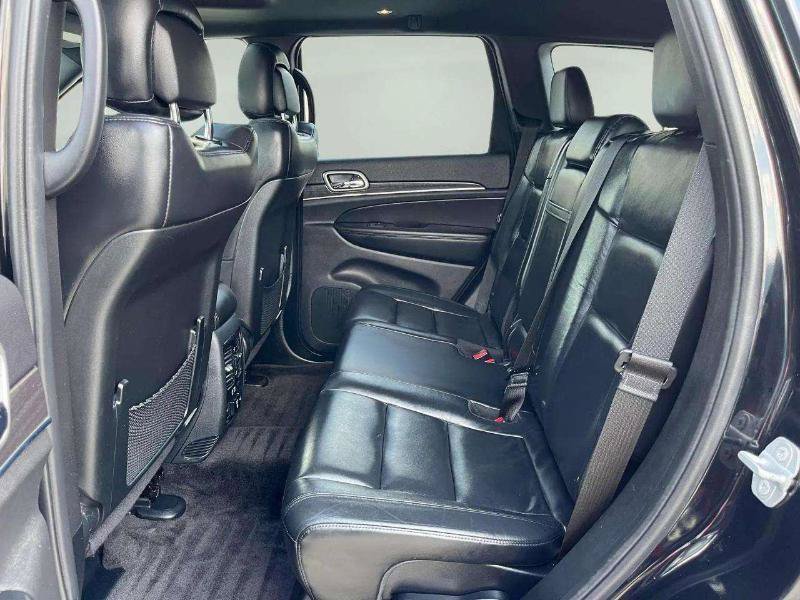 Used 2018 Jeep Grand Cherokee Limited AWD/4WD image 15