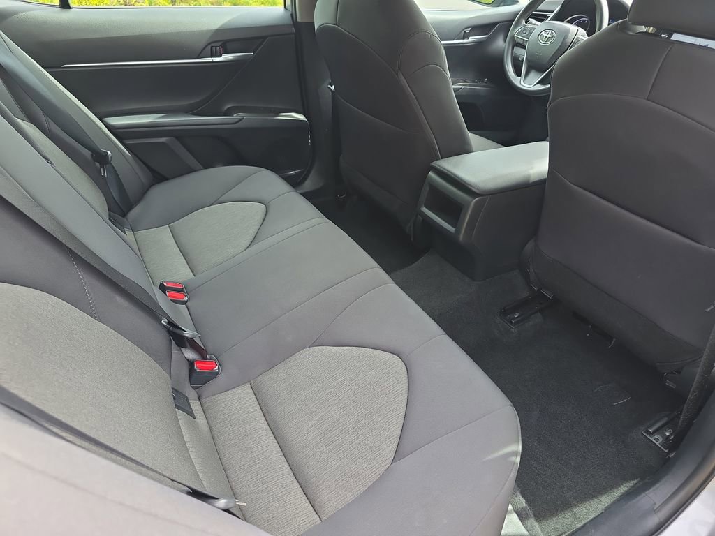 Used 2024 Toyota Camry LE FWD image 17