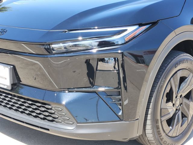 Certified 2026 Toyota C-HR AWD/4WD image 7