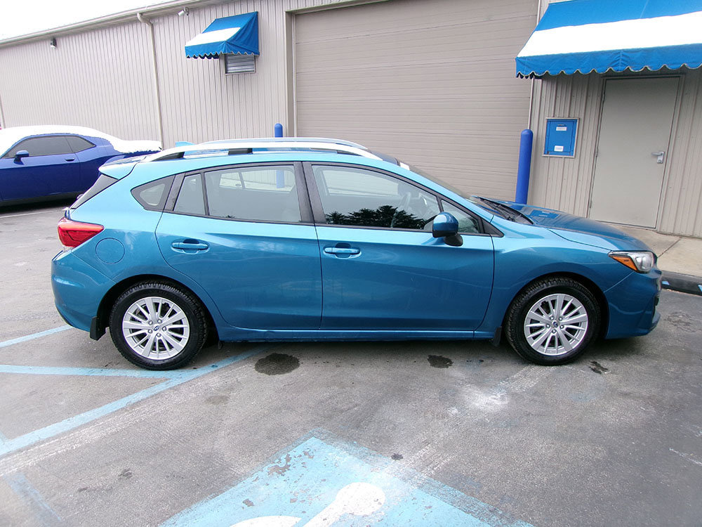 Used 2017 Subaru Impreza 2.0i Premium image 7