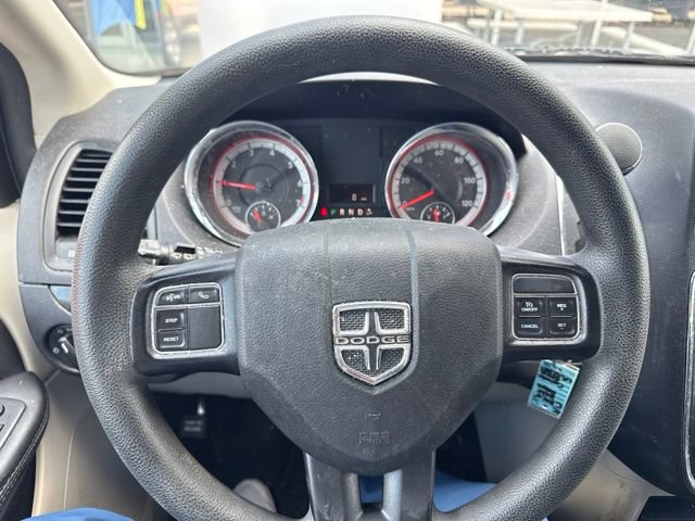 Used 2020 Dodge Grand Caravan SE w/ UConnect Hands-Free Group FWD image 12