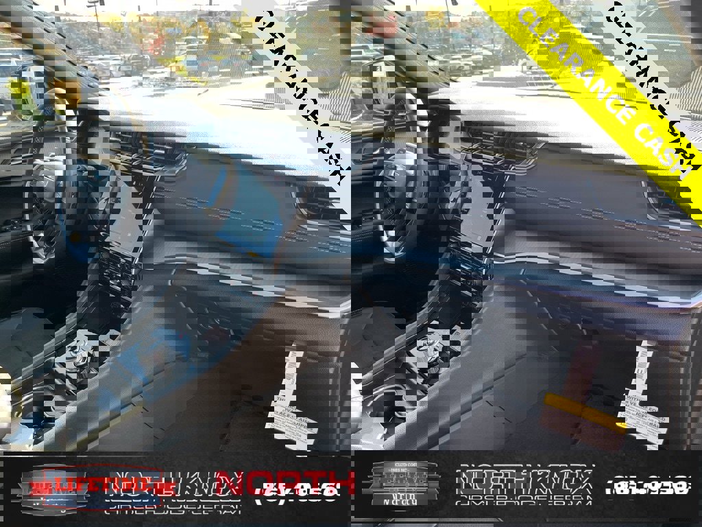 New 2025 Jeep Grand Cherokee L Altitude image 32