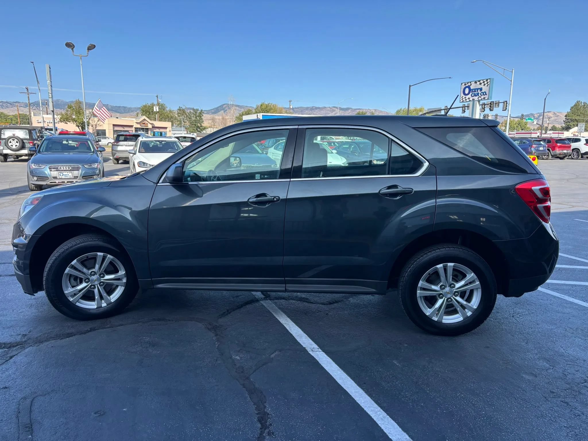 Used 2017 Chevrolet Equinox LS FWD image 6