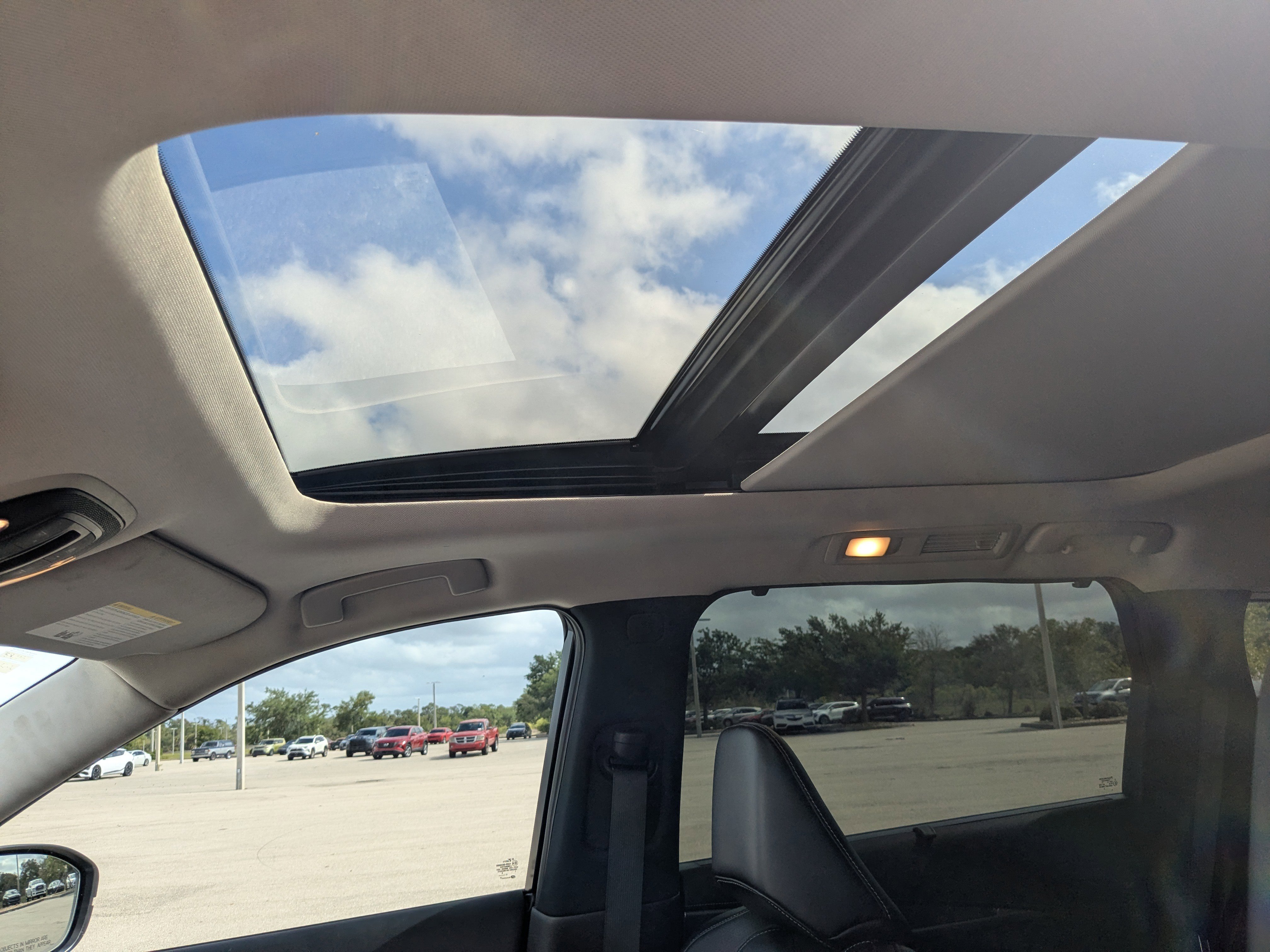 Used 2023 INFINITI QX60 Luxe w/ Cargo Package image 26