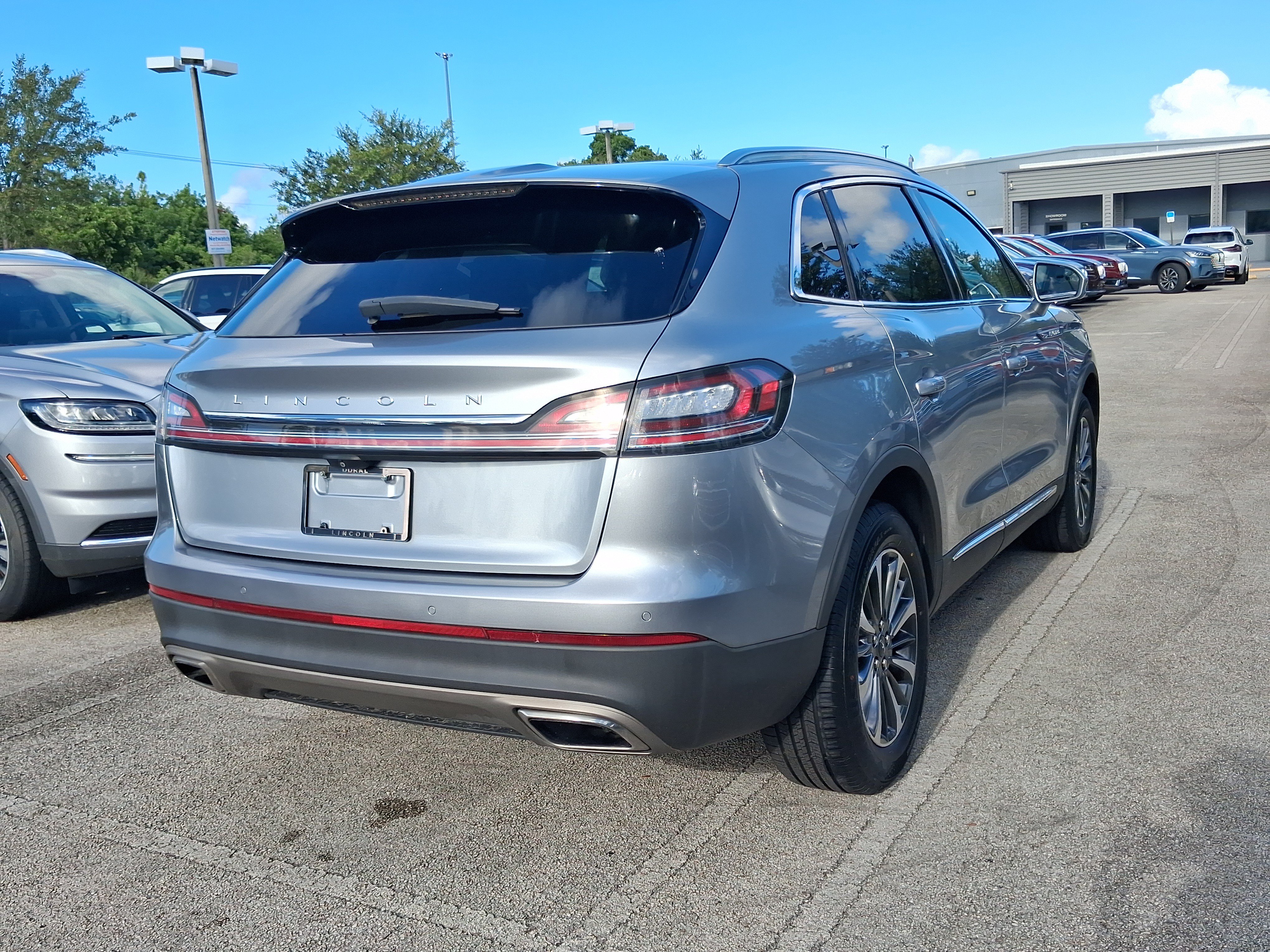 Certified 2023 Lincoln Nautilus FWD w/ Premium Package image 4