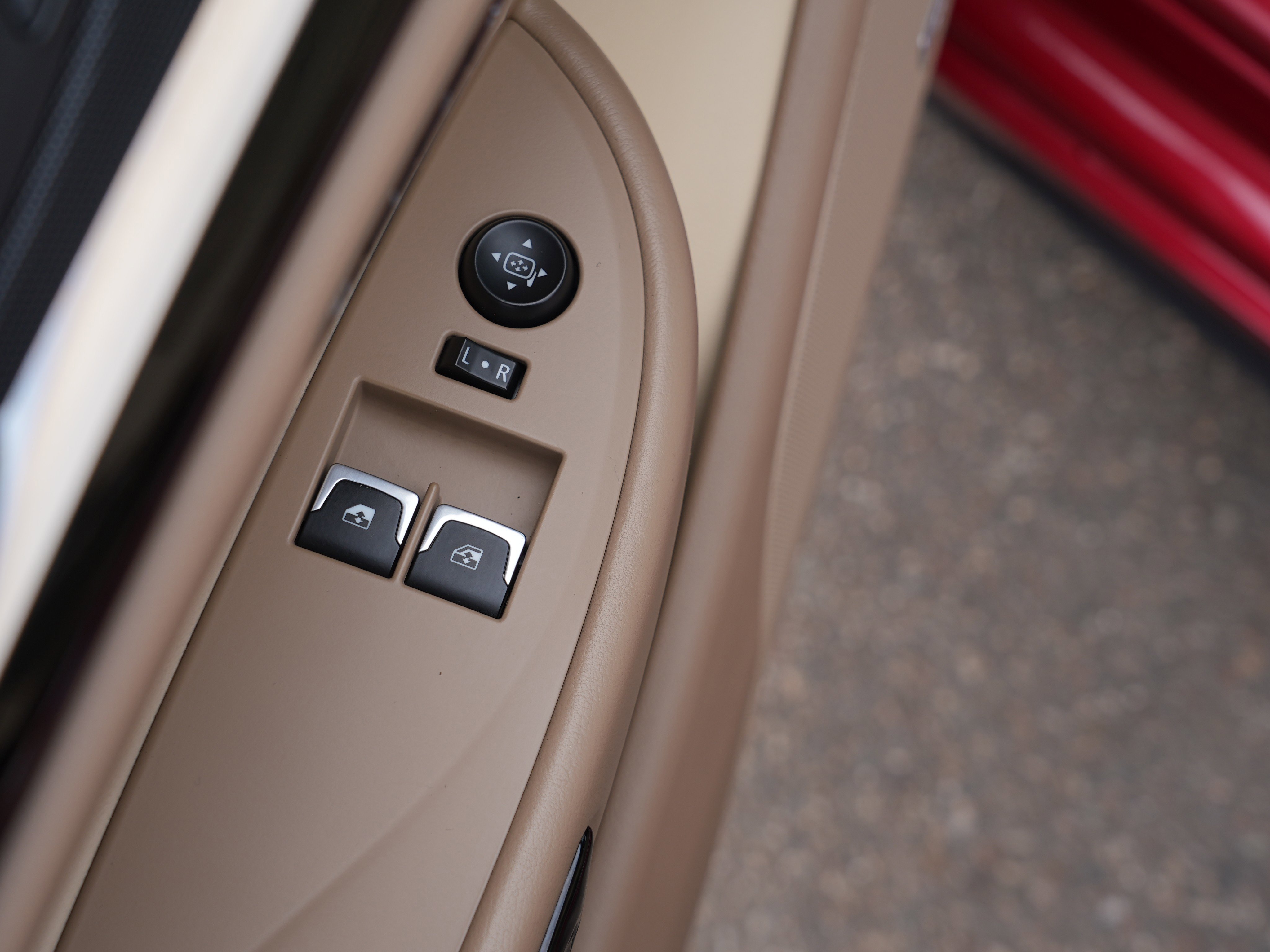 Used 2014 Cadillac ELR w/ Luxury Package image 21