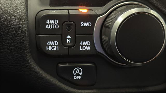 Used 2025 RAM 1500 Big Horn AWD/4WD image 32