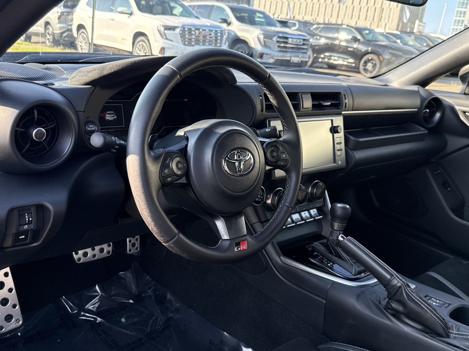 Used 2023 Toyota GR86 Premium w/ ALL Weather Mat Package (TMS) RWD image 21
