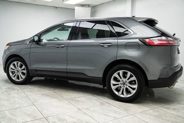 Used 2024 Ford Edge Titanium image 3