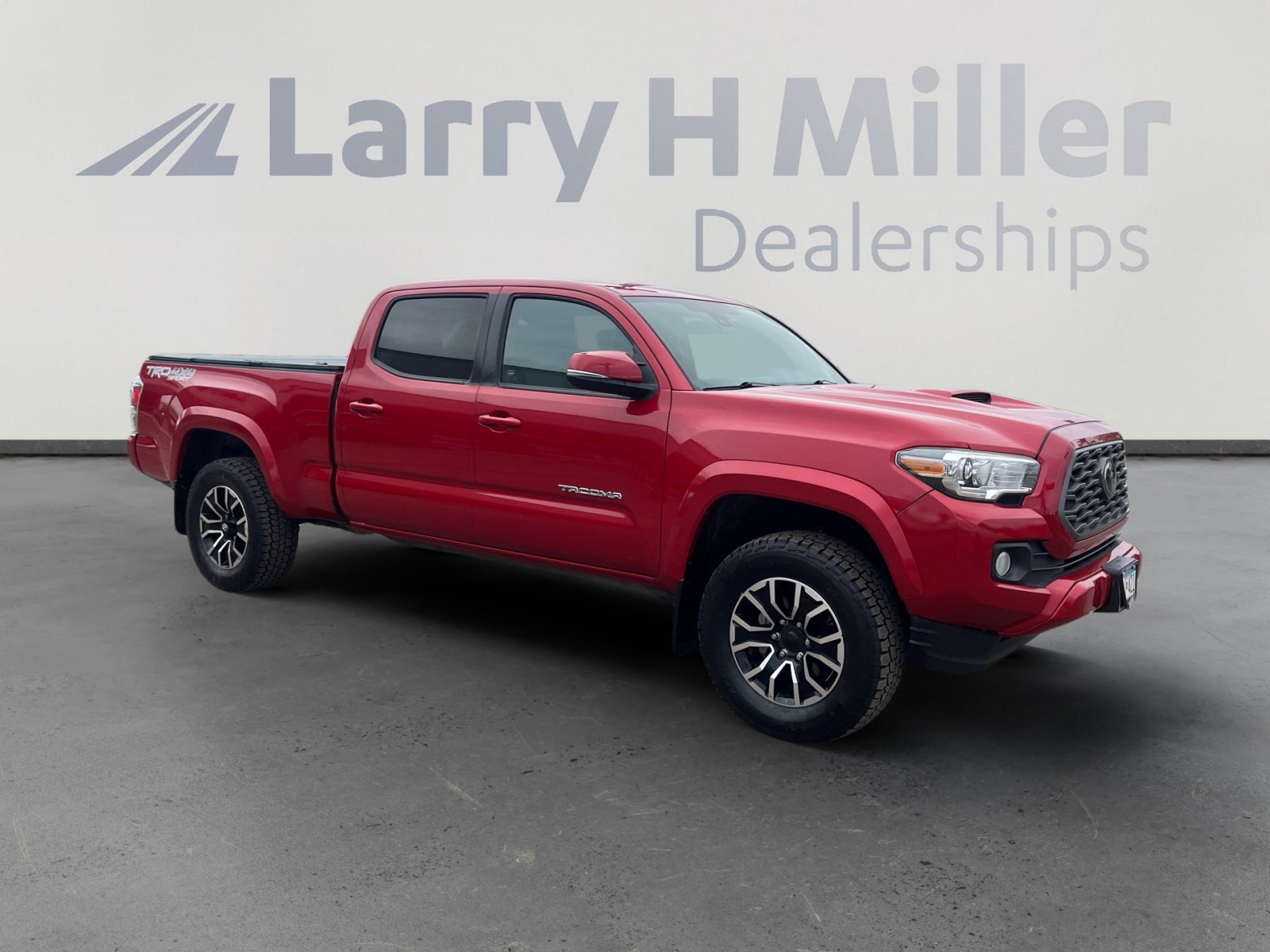 Used 2021 Toyota Tacoma TRD Sport AWD/4WD image 7