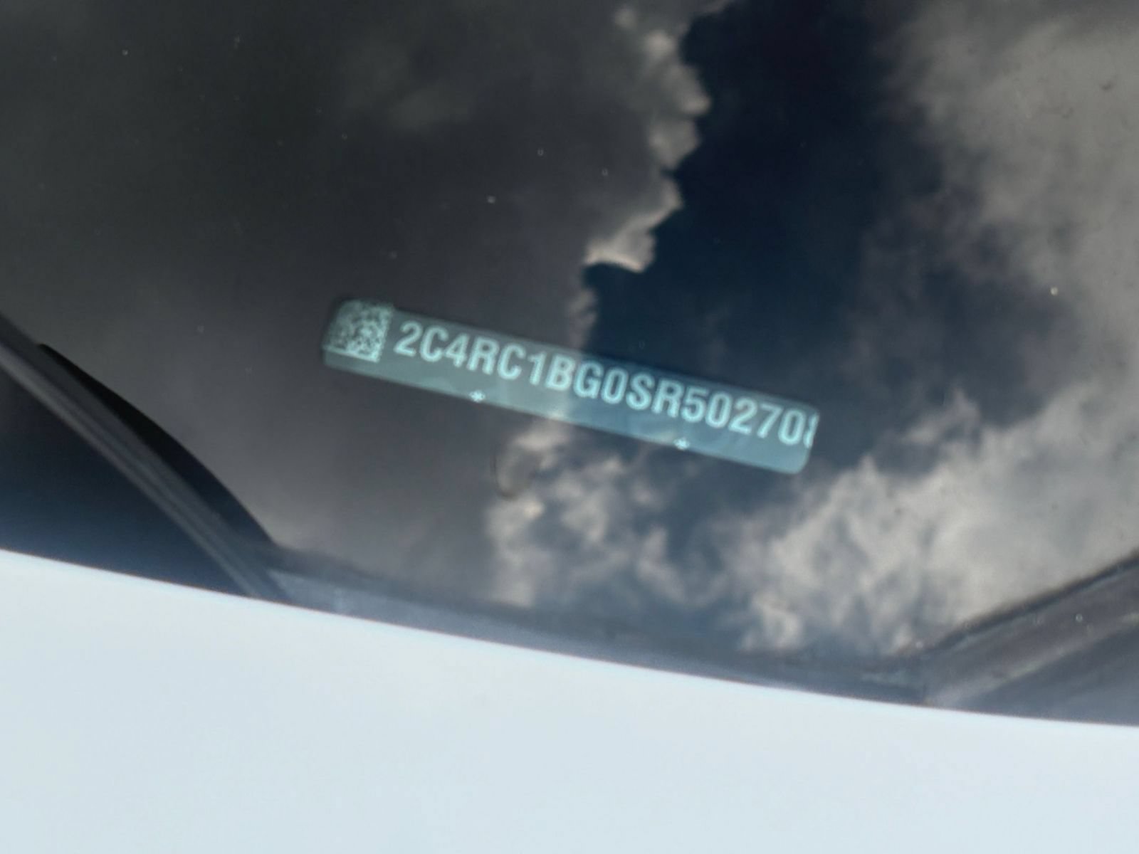 Used 2025 Chrysler Pacifica Select FWD image 24
