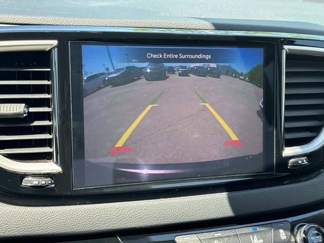 Used 2023 Chrysler Pacifica Touring-L FWD image 31