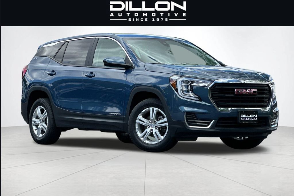 Used 2024 GMC Terrain SLE AWD/4WD image 1