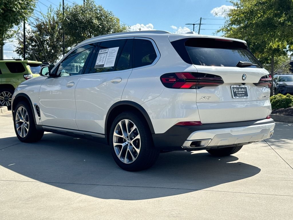 Used 2025 BMW X5 xDrive40i w/ Premium Package AWD/4WD image 6