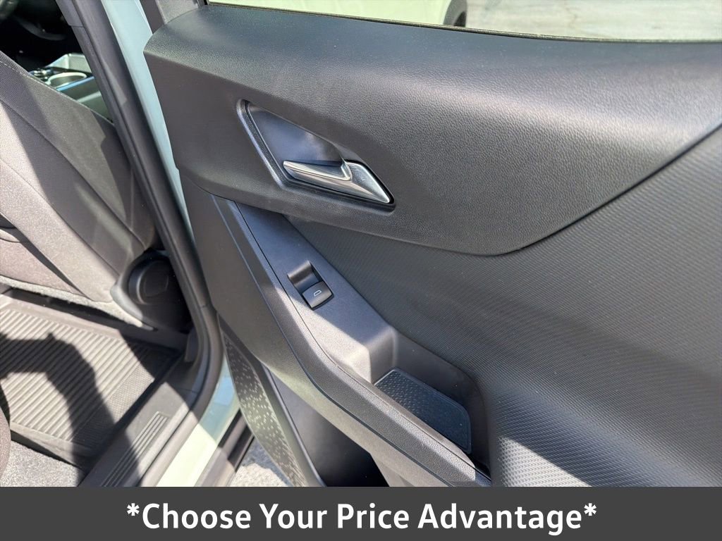 Used 2026 Chevrolet Equinox LT w/ LPO, Floor Liner Package image 17