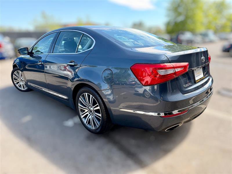 Used 2015 Kia Cadenza Premium FWD image 5