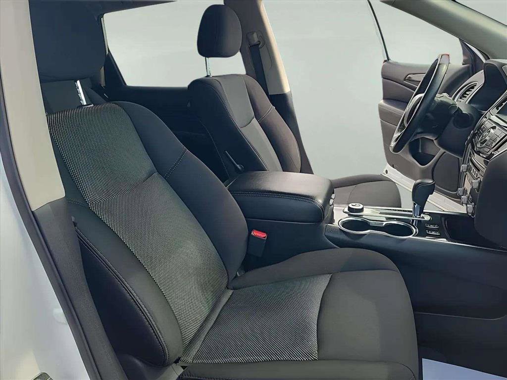 Used 2019 Nissan Pathfinder SV w/ SV Tech Package AWD/4WD image 23