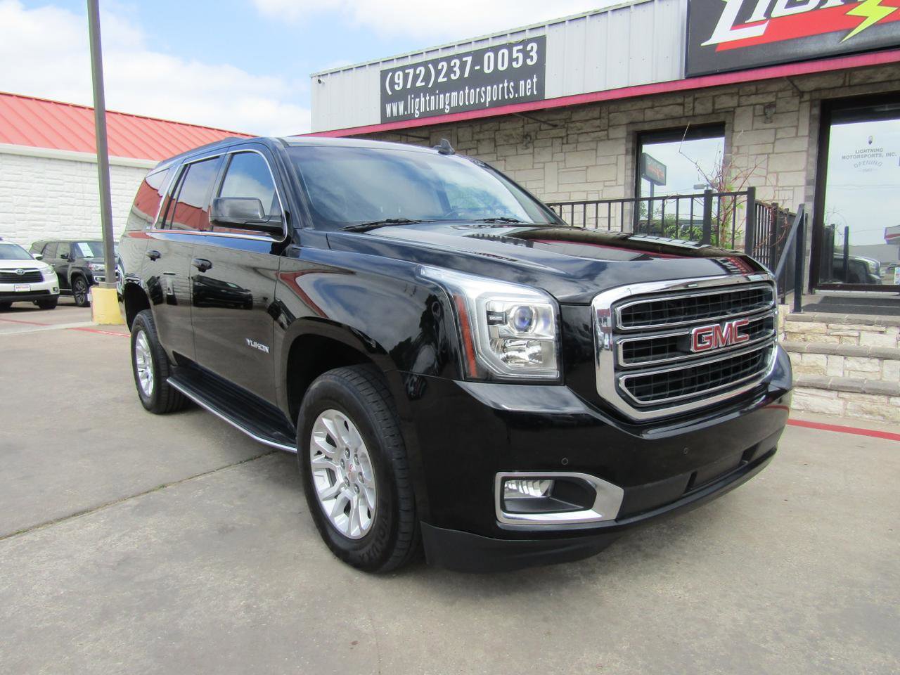 Used 2017 GMC Yukon SLE AWD/4WD image 6