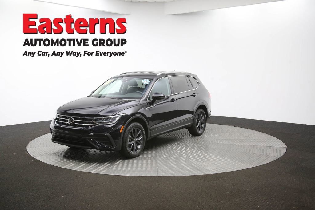 Used 2023 Volkswagen Tiguan SE image 54