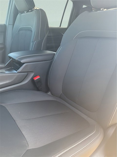 New 2025 Jeep Grand Cherokee L Laredo image 16