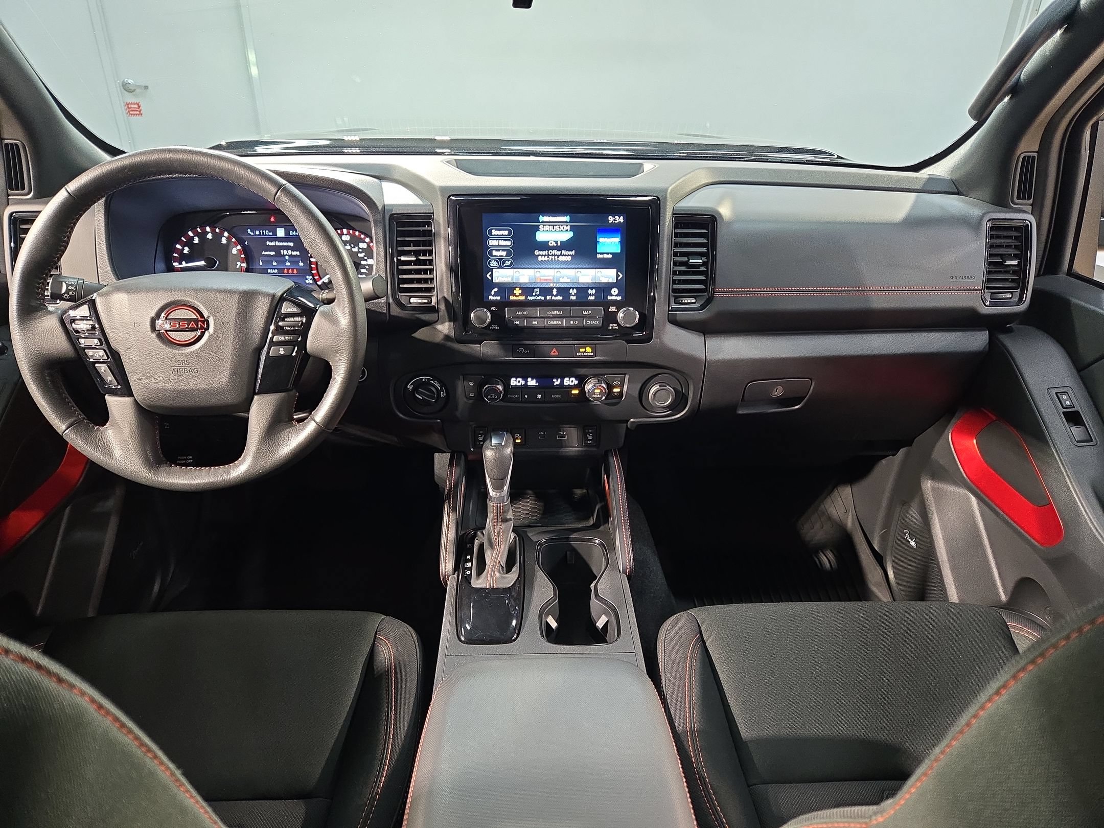 Used 2023 Nissan Frontier PRO-4X w/ Pro Convenience Package AWD/4WD image 10