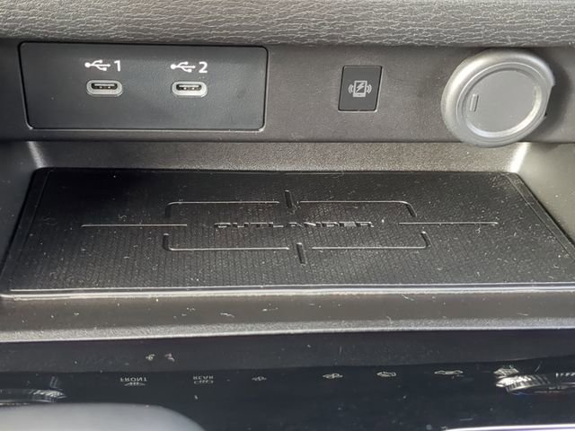 New 2025 Mitsubishi Outlander Trail Edition image 28