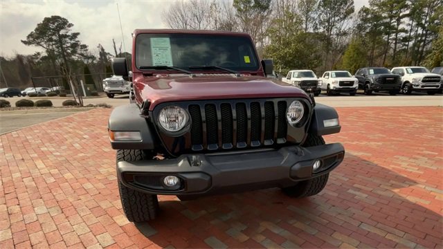 Used 2021 Jeep Wrangler Sport image 4