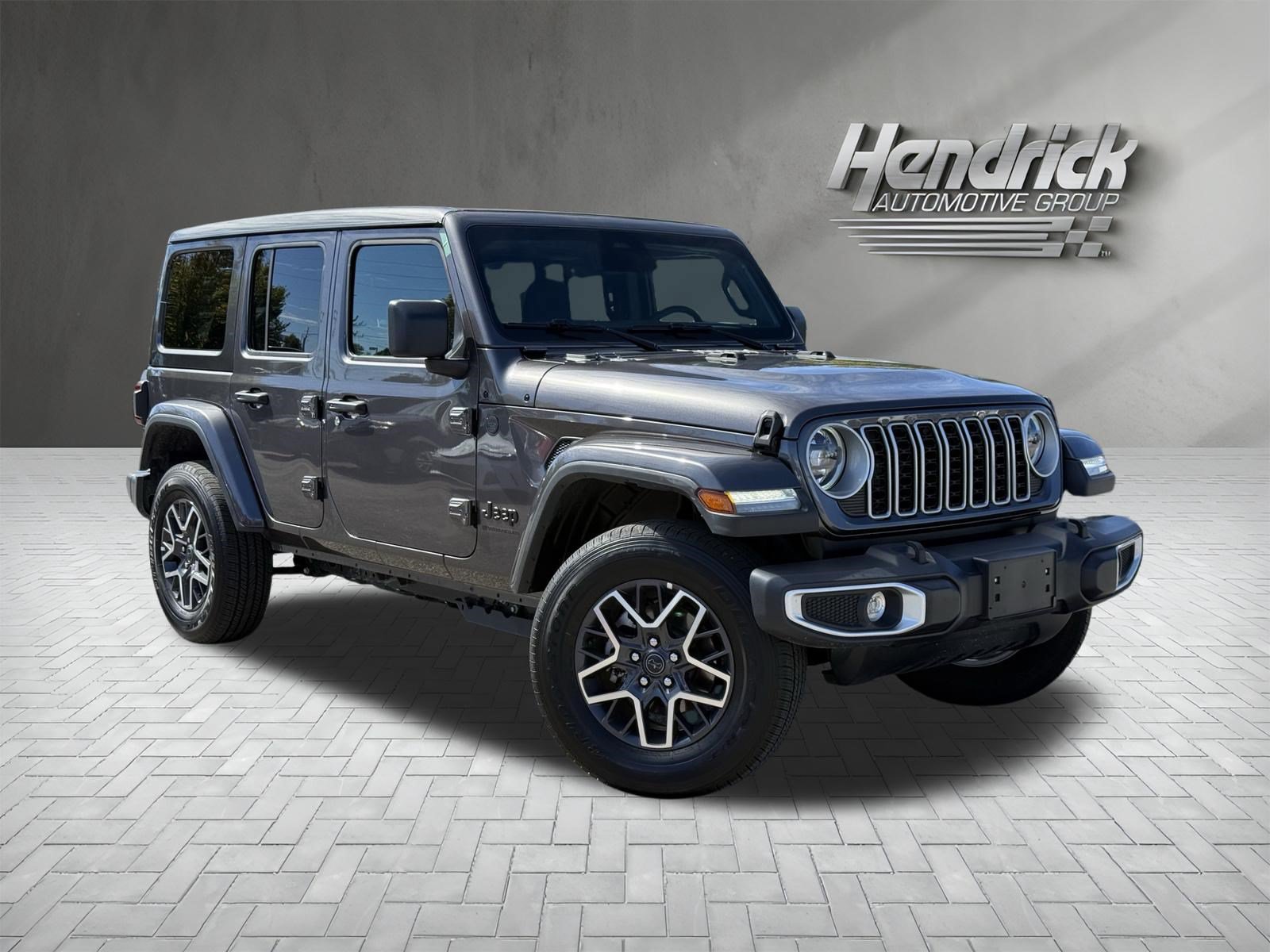 Used 2026 Jeep Wrangler Unlimited Sahara AWD/4WD image 2