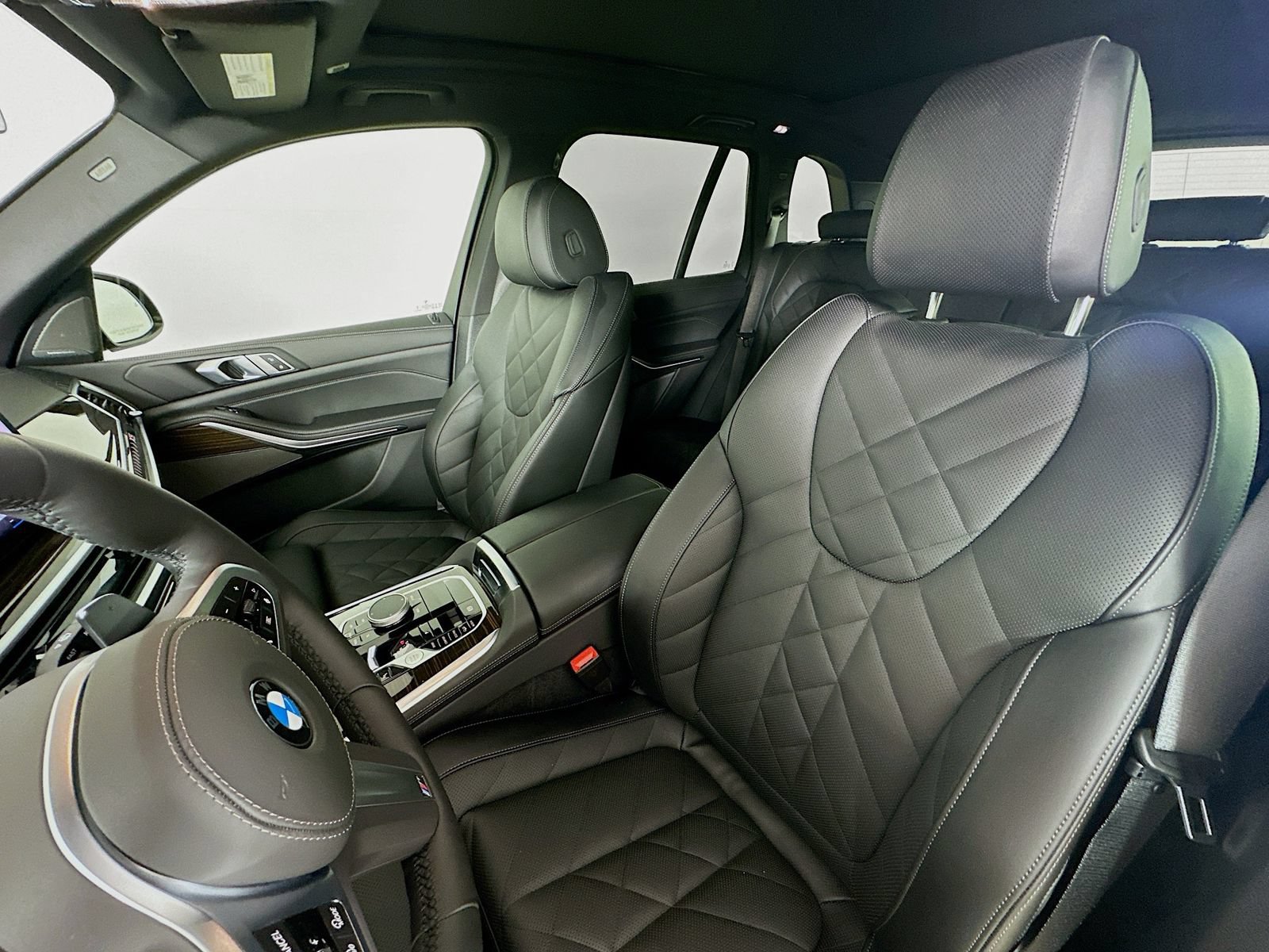 New 2026 BMW X5 xDrive40i w/ M Sport Package AWD/4WD image 35