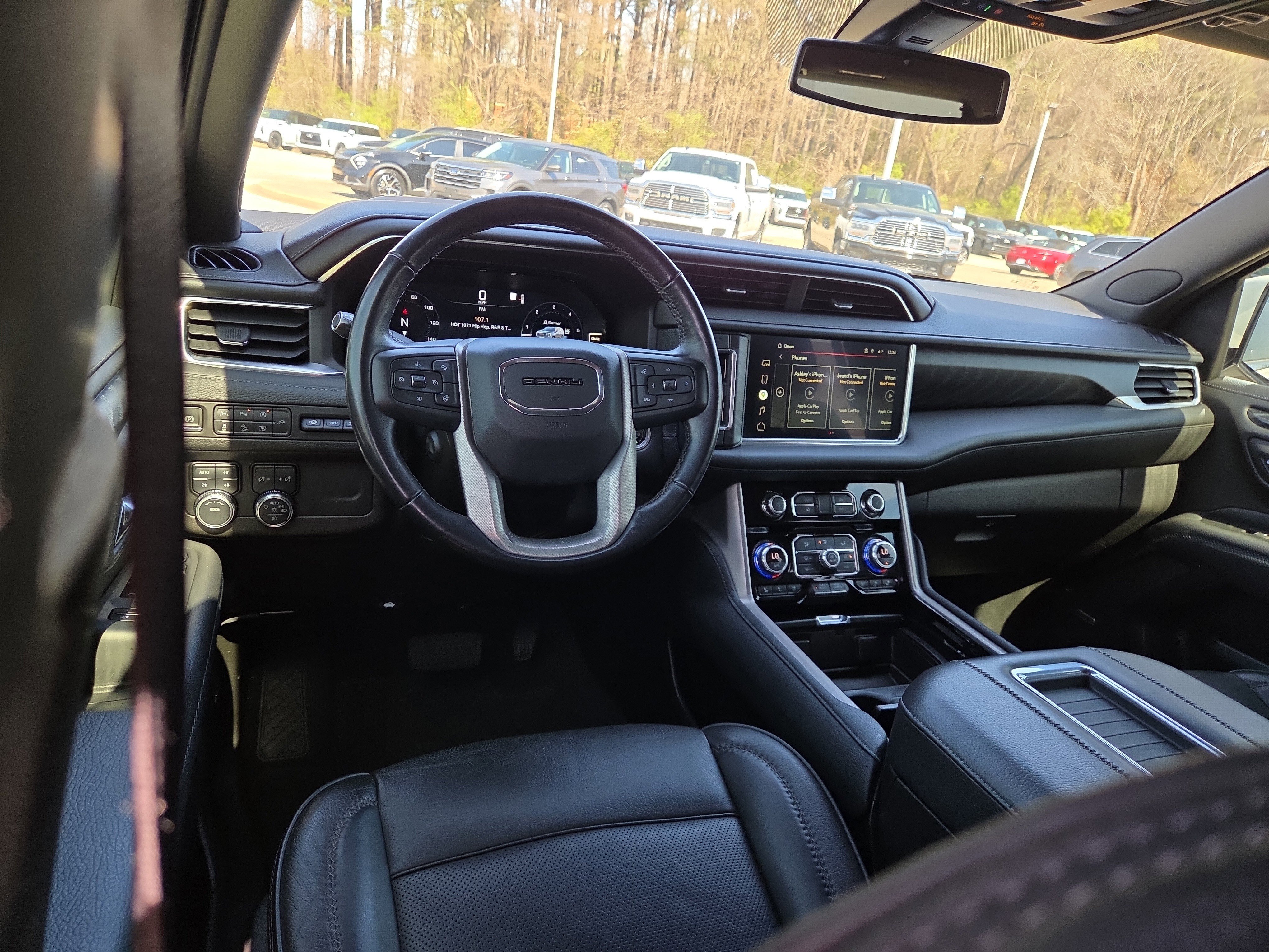 Used 2022 GMC Yukon Denali image 8