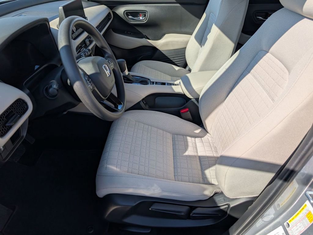Used 2025 Honda HR-V LX image 19
