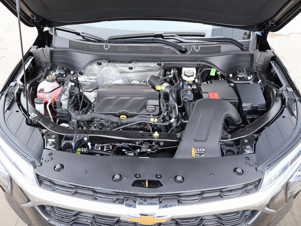 New 2026 Chevrolet Trax LT w/ Driver Confidence Package image 37