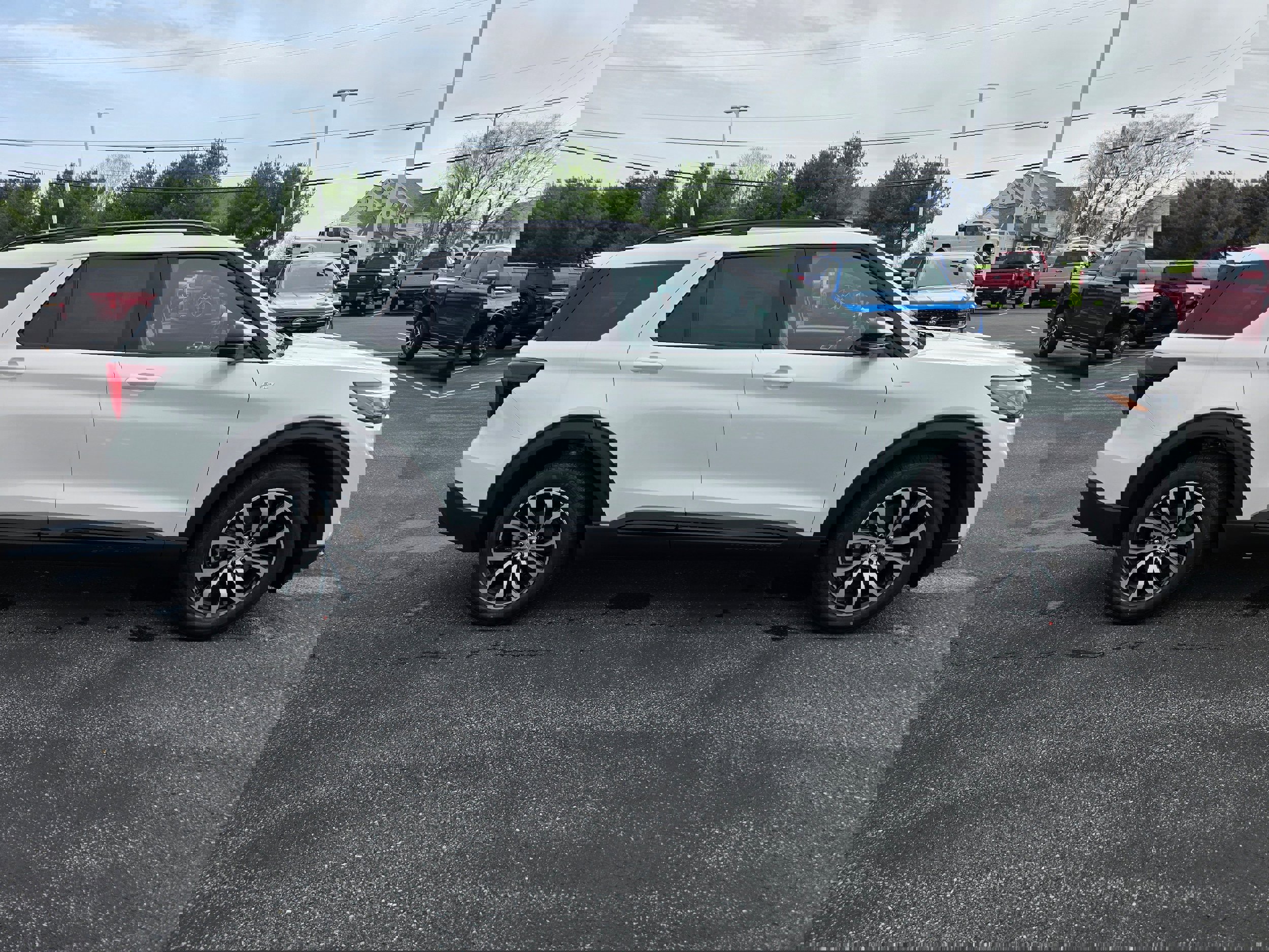 New 2026 Ford Explorer ST-Line image 13