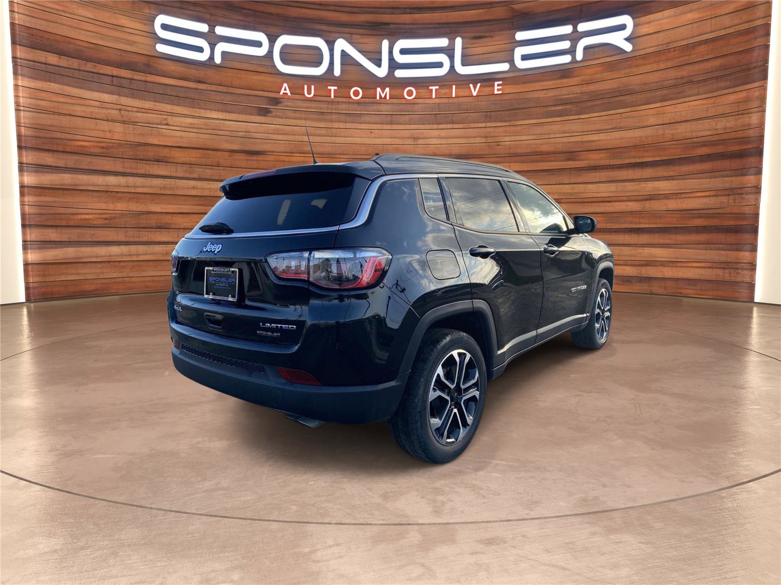 Used 2022 Jeep Compass Limited image 6