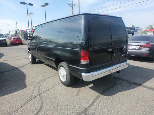 Used 2014 Ford E-150 and Econoline 150 w/ Power Group image 5